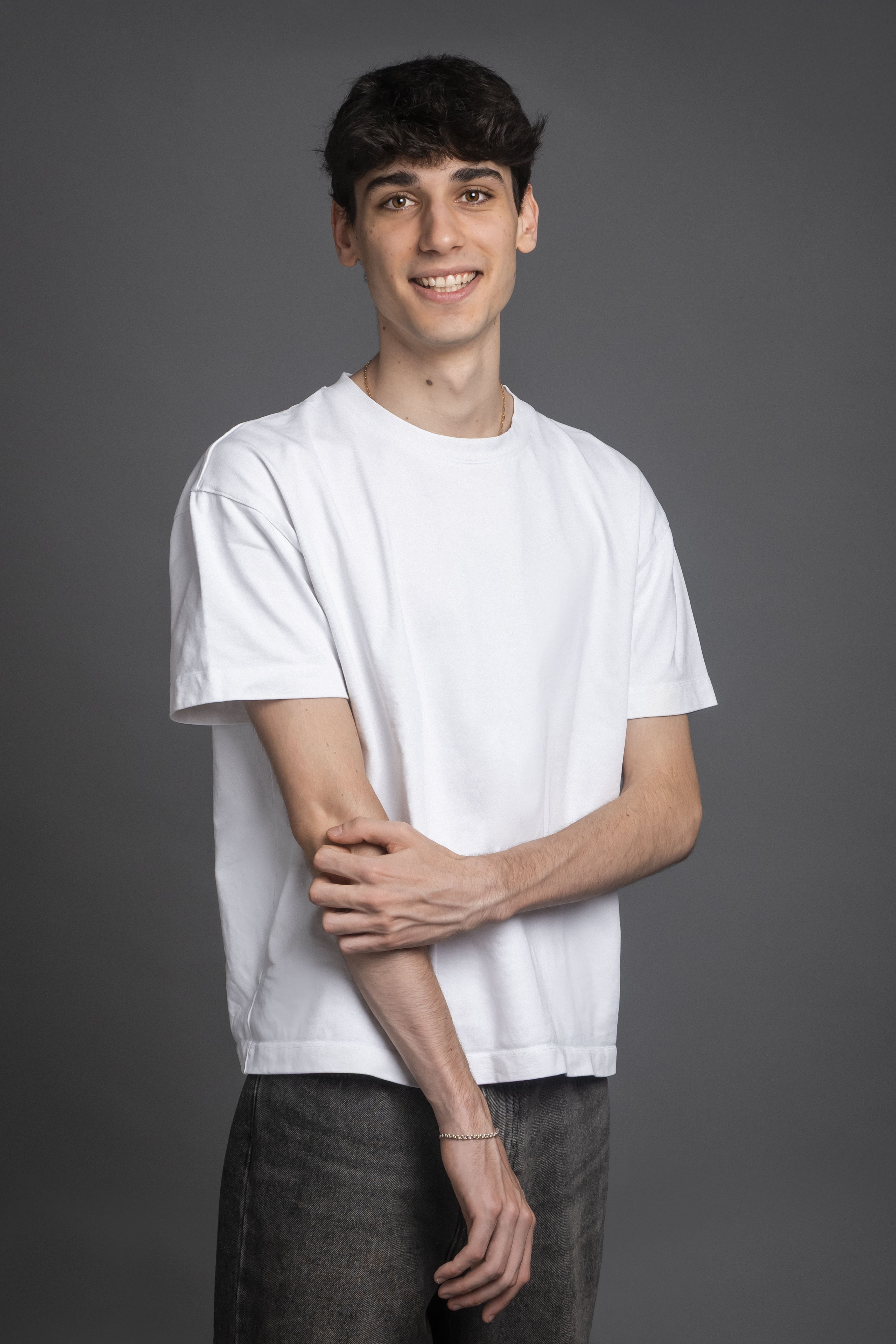 Álvaro Vancells posando, book fotográfico 4