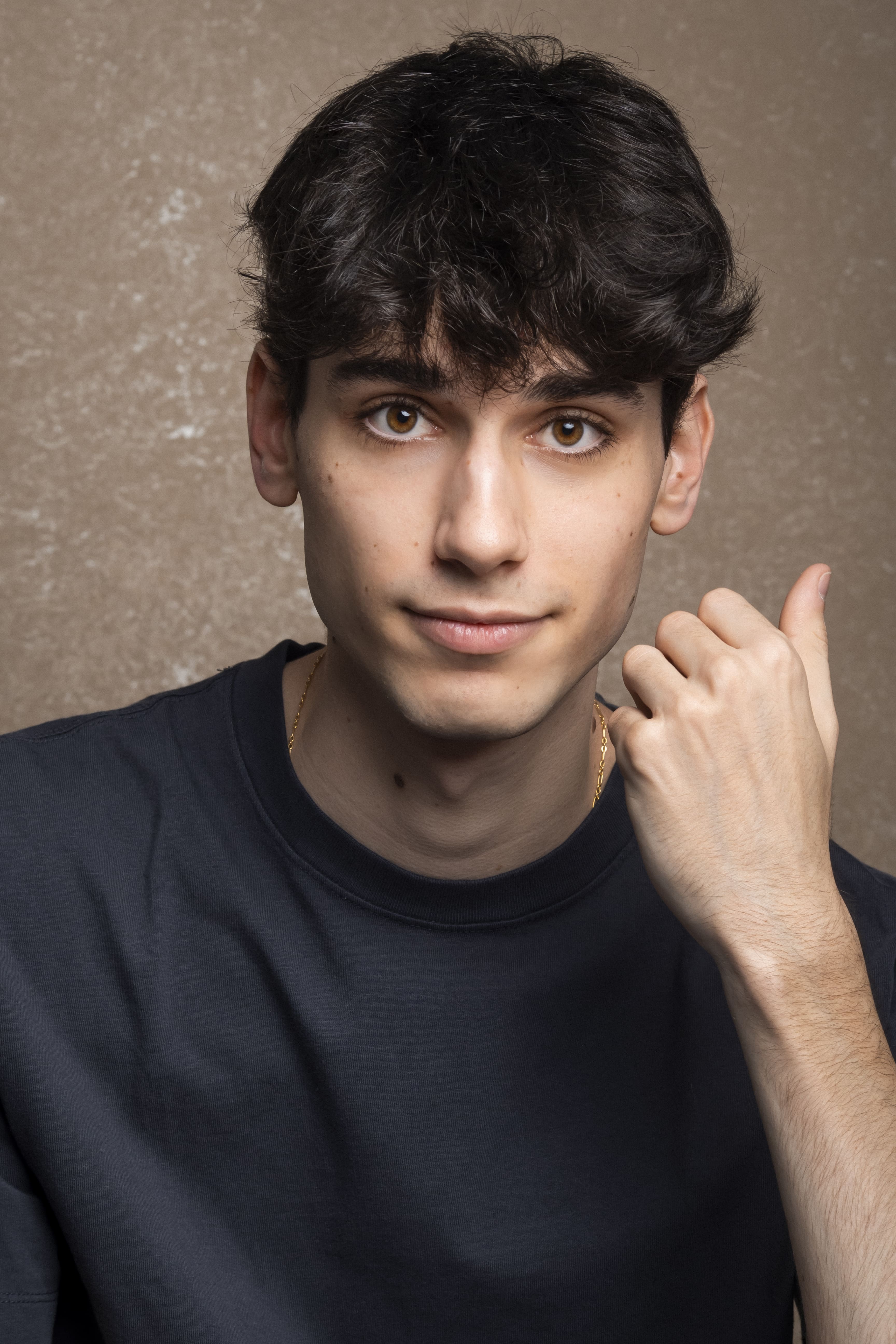 Álvaro Vancells posando, book fotográfico 6