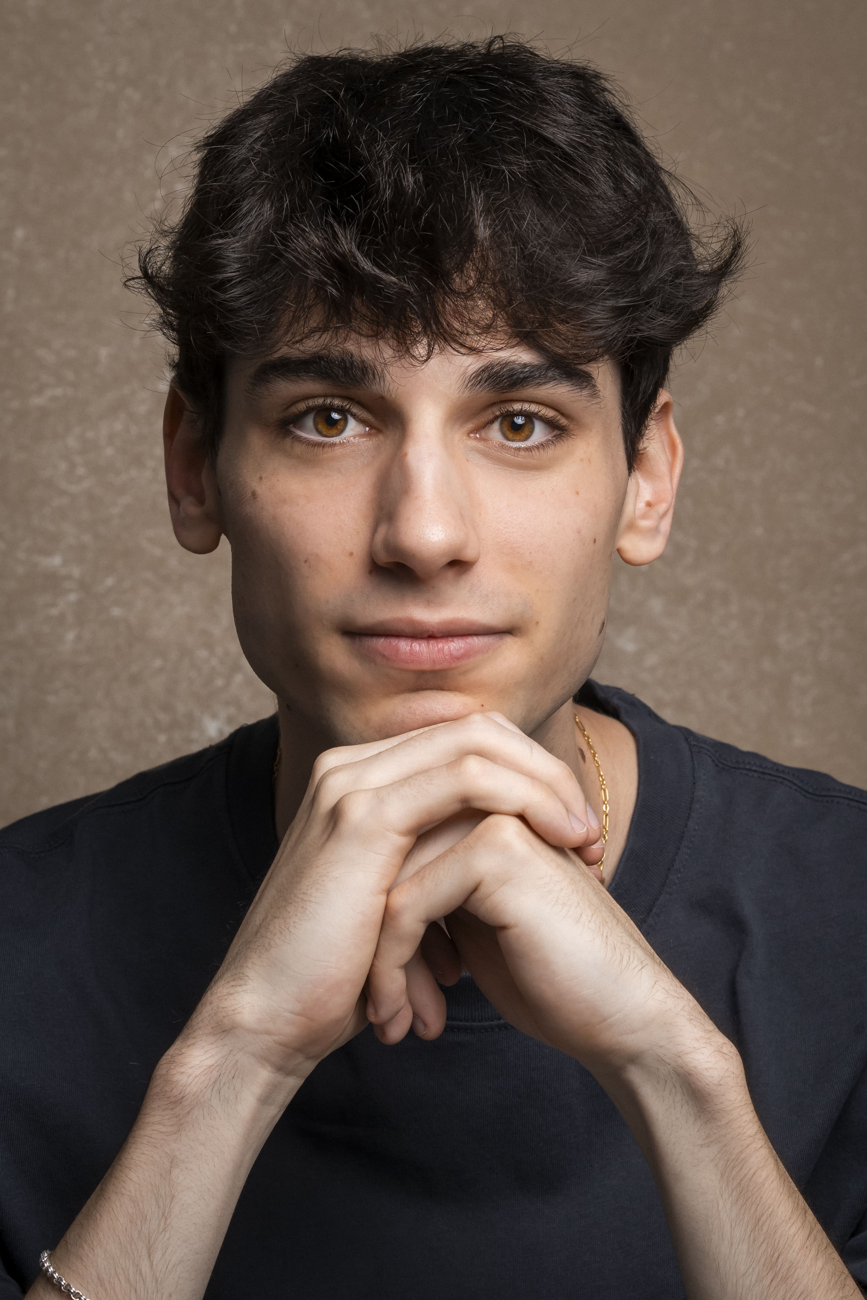 Álvaro Vancells posando, book fotográfico 7